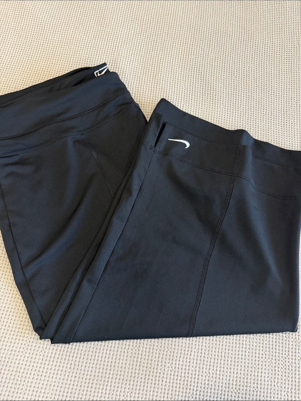 Nike Black Wide-Leg Athletic Capris with Swoosh